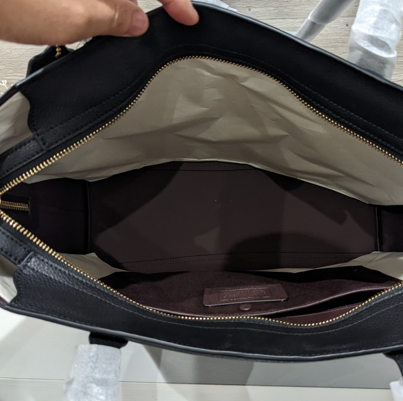 Coach Central Tote With Zip - Picture 4 of 12